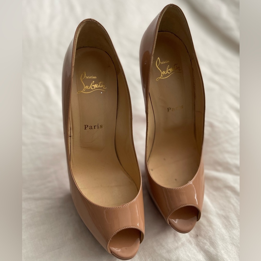 Christian Louboutin - Highness 160 Patent Leather Pumps - Picture 5 of 11